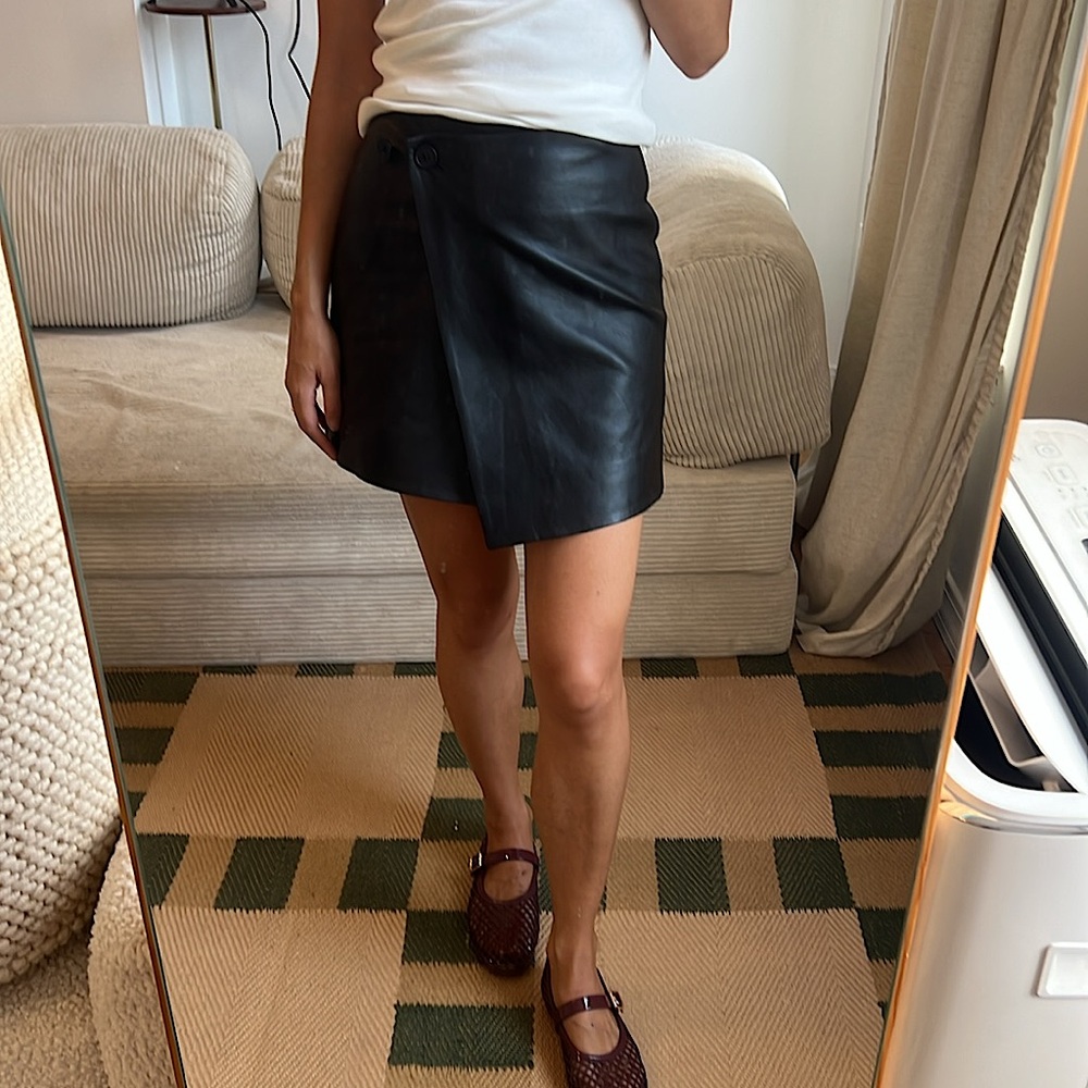 COS Black Leather Mini Skirt - Picture 2 of 7